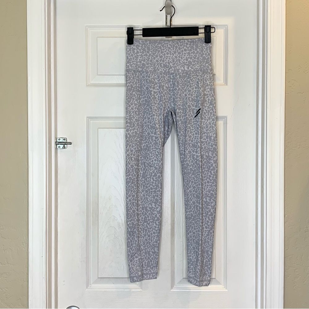 Doyoueven Gray Speckle Leggings Size XS